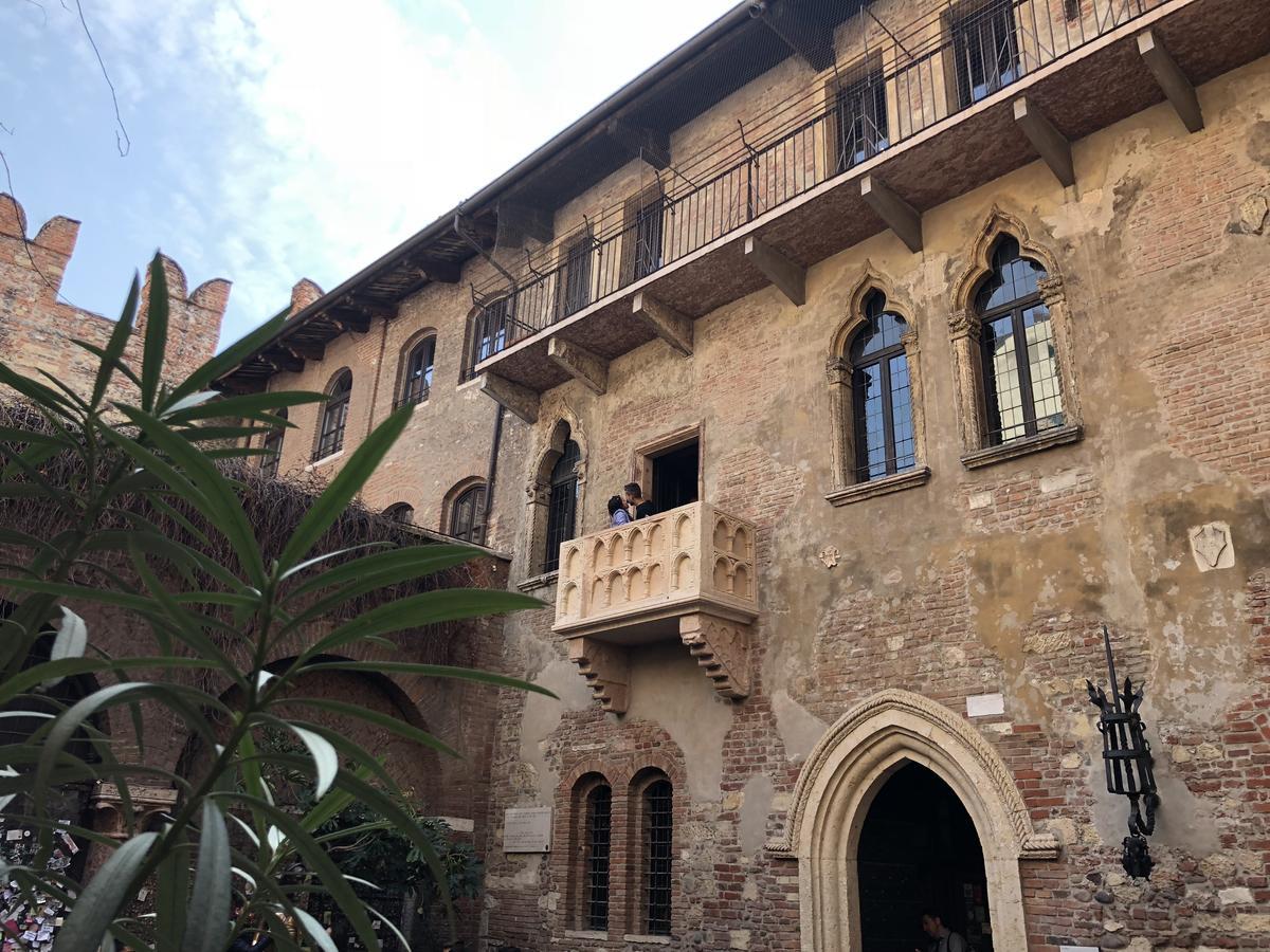 Les Suites Di Verona Exteriör bild